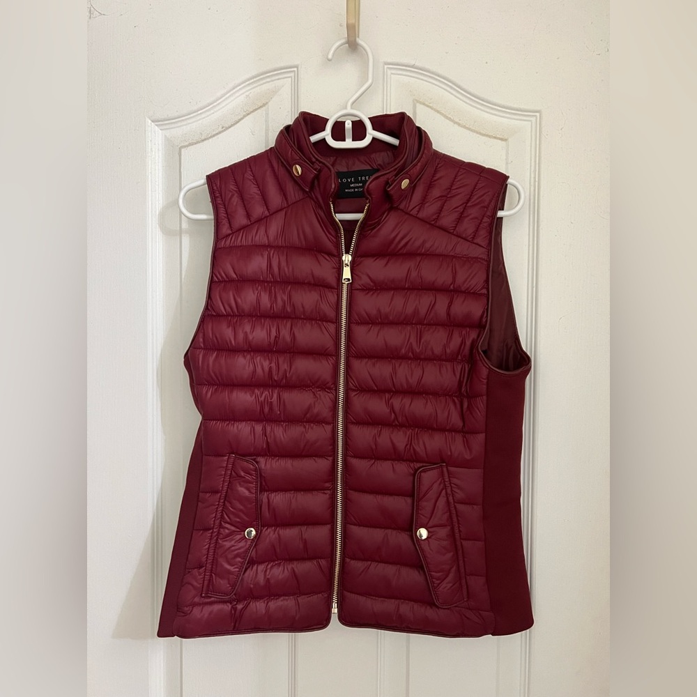 💙 4 for $40 💙 Love Tree Maroon Quilted Vest